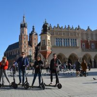 Vespa, Scooter & Moped Tours