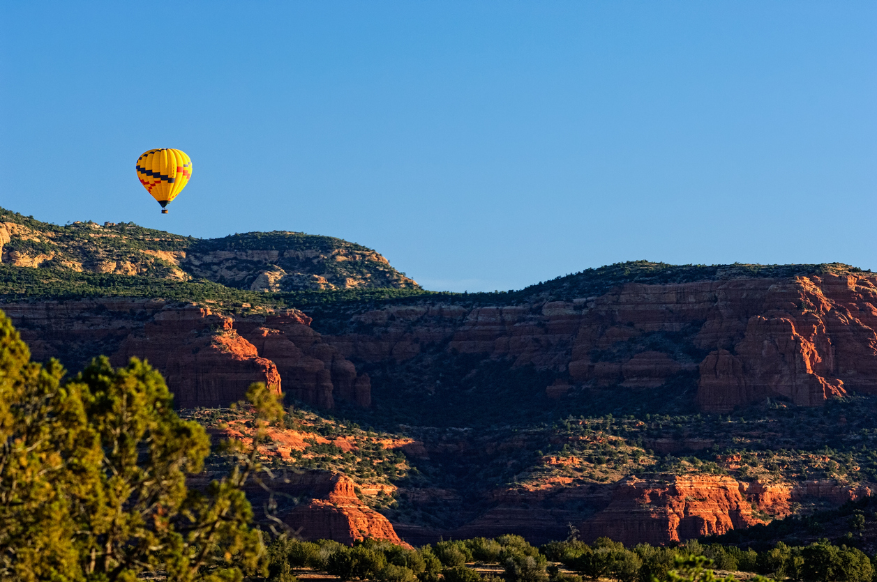 Hot-Air Ballooning over Phoenix and the Sonoran Desert (Updated October 2026)