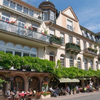 Wine Tasting & Winery Tours