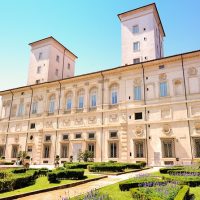Holiday & Seasonal Tours