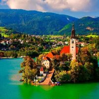 Holiday & Seasonal Tours