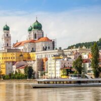 Bus & Minivan Tours