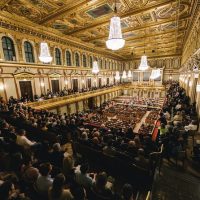 Holiday & Seasonal Tours